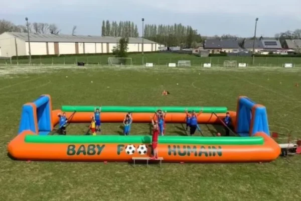 structure gonflables activites sportives baby foot humain professionnel