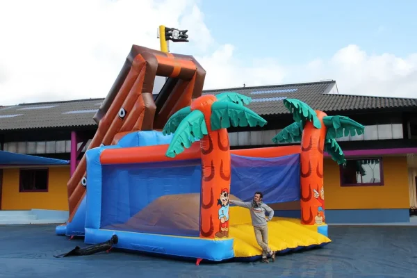 structure gonflables activites sportives play jump qualite