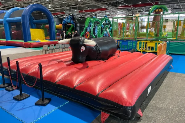 structure gonflables activites sportives rodeo fou qualite