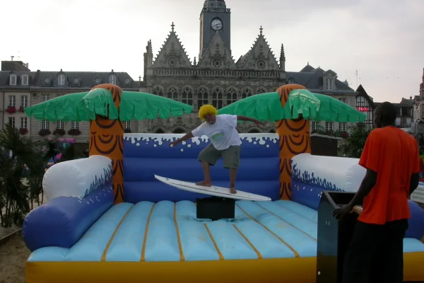 structure gonflables activites sportives surf machine qualite