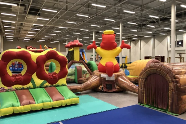 structure gonflables baby ecureuil enfant