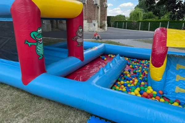structure gonflables baby parc bleu rouge enfant