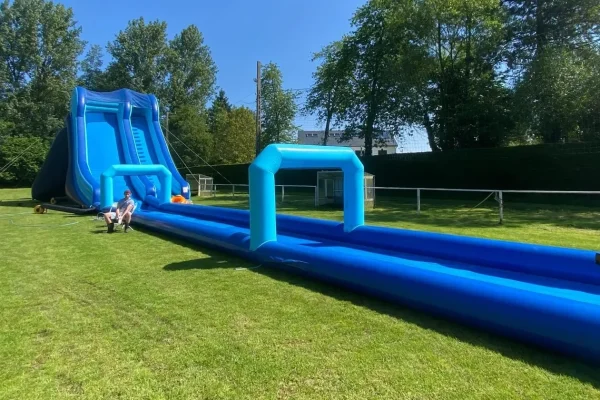 structure gonflables toboggans bouee aquatique qualite