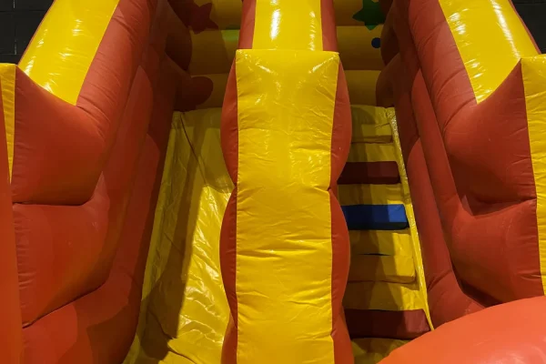 structures gonflables chateaux multi activites circus party qualite