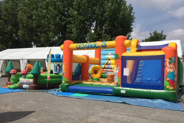 structures gonflables chateaux multi activites gaulois tarif