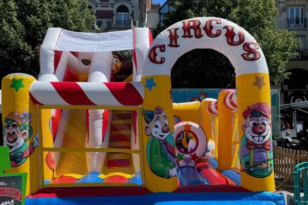 structures gonflables chateaux multi activites piste etoiles professionnel