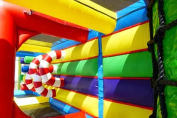 structures gonflables parcours gonflables cirque prix